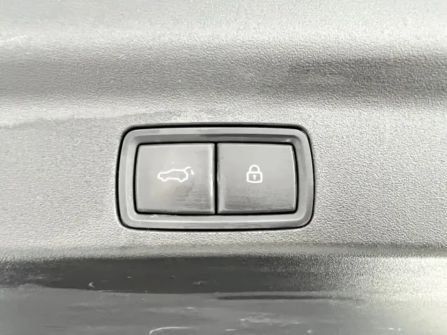 Li Auto L7 — Фото автомобиля 25