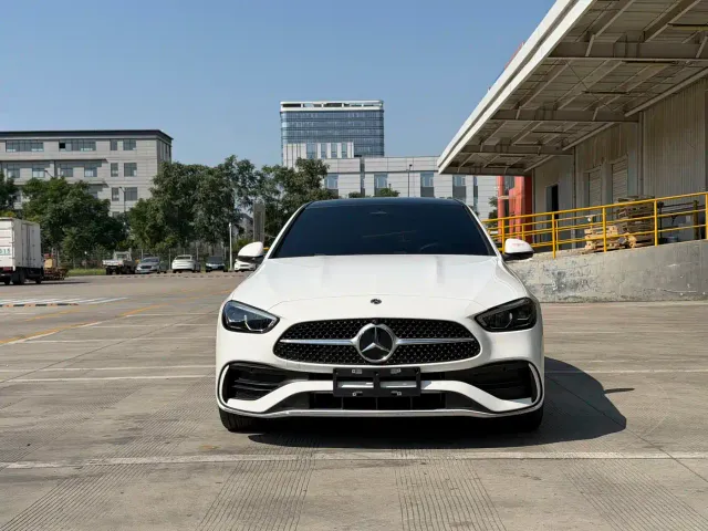 Mercedes-Benz C-Class — Фото автомобиля 2