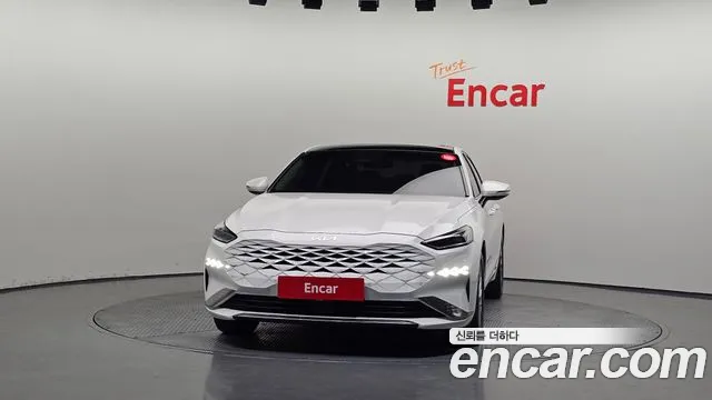 Kia K8 — Фото автомобиля 3
