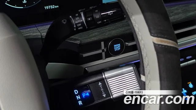 Hyundai Santa Fe MX5 — Фото автомобиля 11