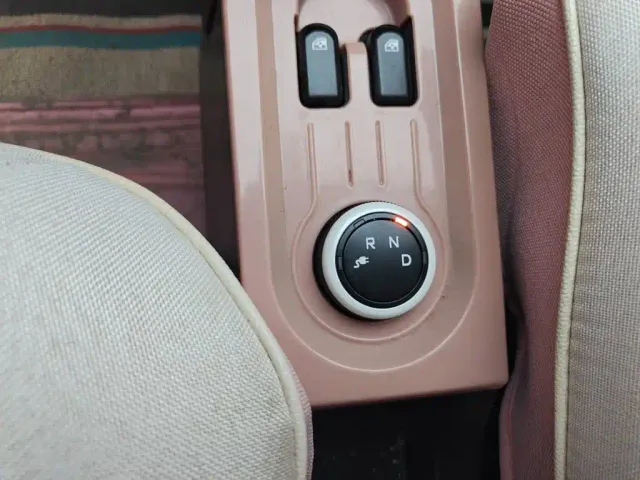Wuling Hongguang Mini EV — Фото автомобиля 10