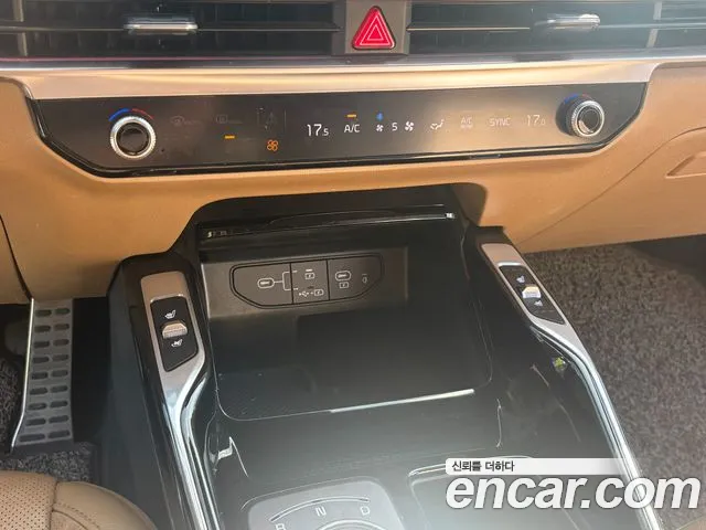 Kia Sorento Новый Sorento 4 поколение Дизель 2.2 2WD — Фото автомобиля 17
