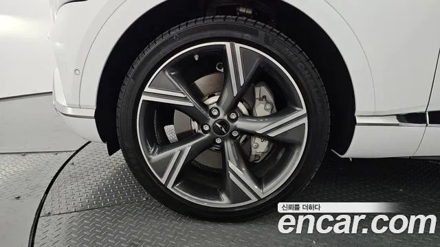 Genesis GV80 2.5T Бензин AWD — Фото автомобиля 5