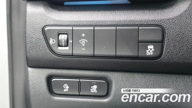 Kia Niro Niro Plus Air — Фото автомобиля 14