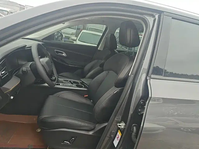 Changan X7 Plus — Фото автомобиля 14