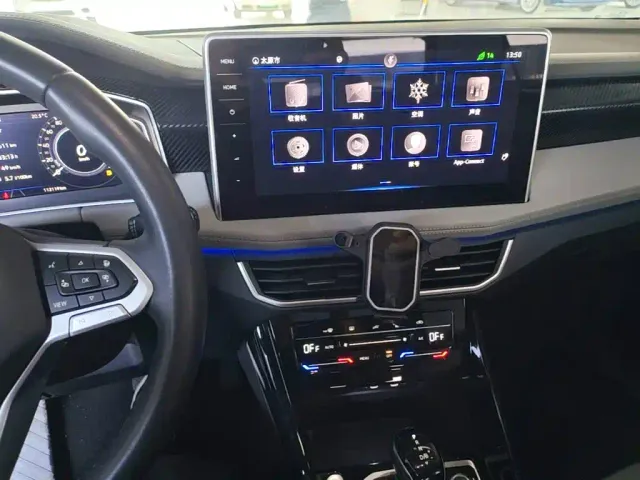 Volkswagen Tayron GTE Plug-in Hybrid — Фото автомобиля 12