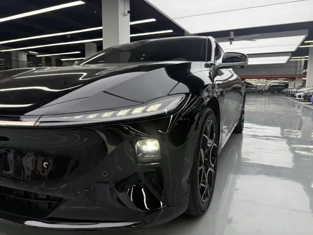 Changan Qiyuan A07 — Фото автомобиля 27