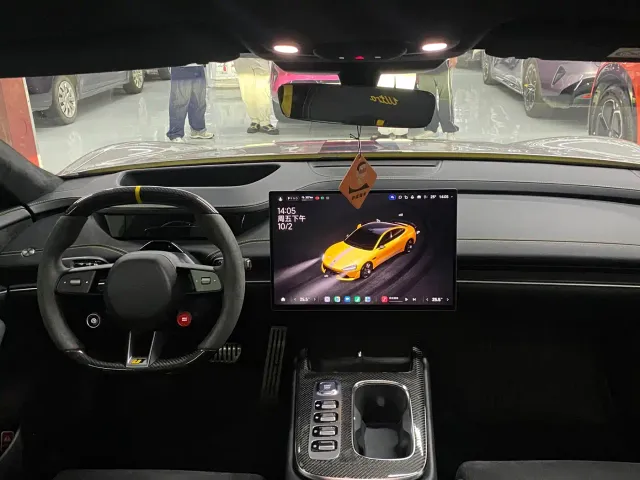 Xiaomi SU7 Ultra — Фото автомобиля 7