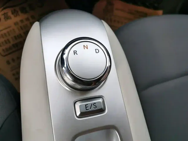 Changan Lumin — Фото автомобиля 13