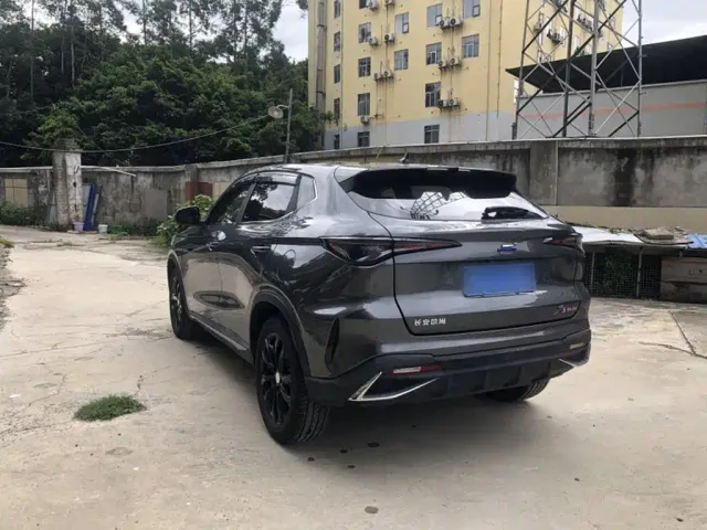 Changan X5 Plus — Фото автомобиля 18