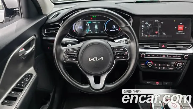 Kia Niro Niro Plus Air — Фото автомобиля 11