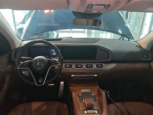 Mercedes-Benz GLS-Class — Фото автомобиля 13