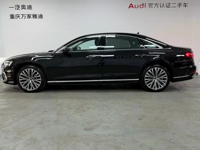 Audi A8 — Фото автомобиля 5