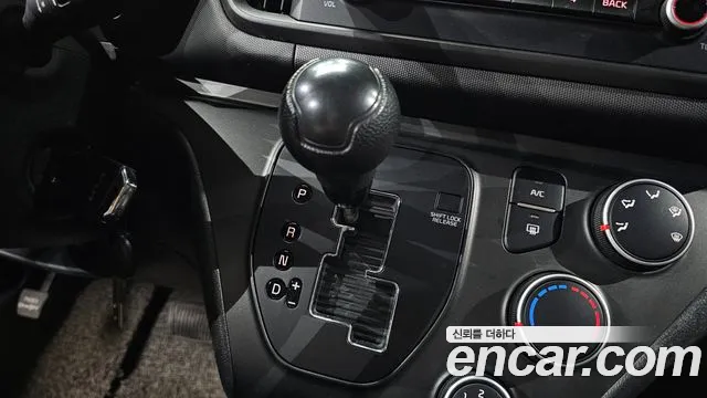 Kia RAY Новый Kia Ray Фургон — Фото автомобиля 9