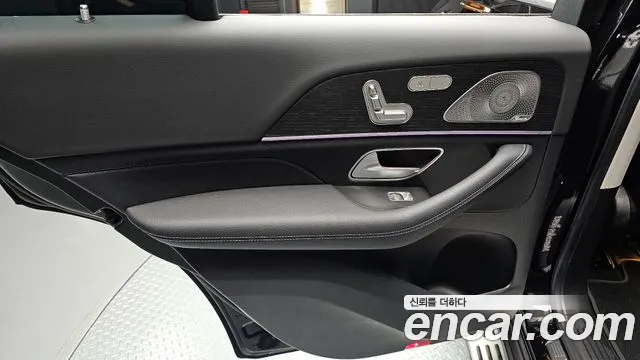 Mercedes-Benz GLE-Class — Фото автомобиля 14