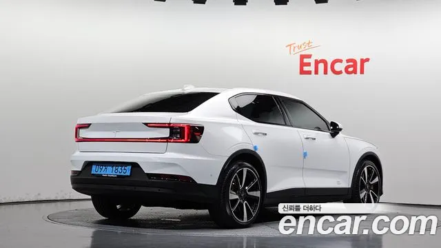 Polestar 2 — Фото автомобиля 2