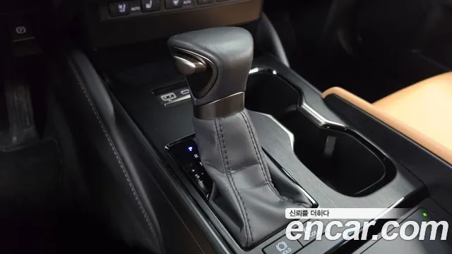 Lexus ES — Фото автомобиля 5