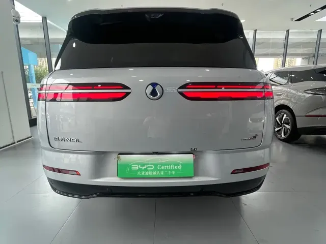 Denza Denza N8L 2025 Standard — Фото автомобиля 11