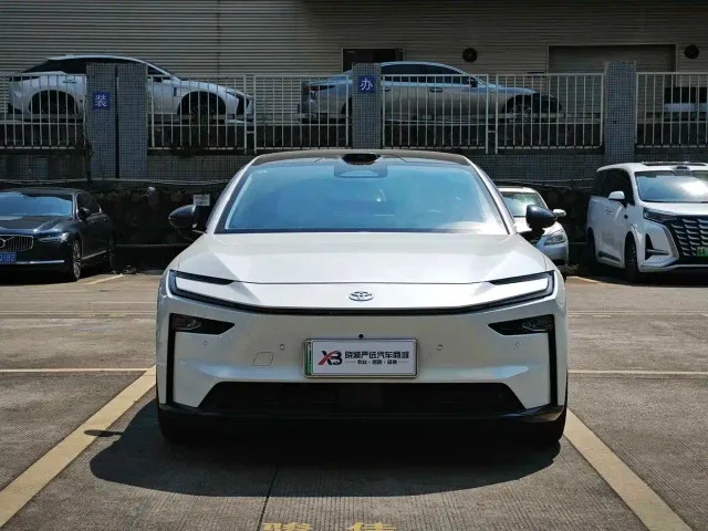 Toyota BoZhi 7 — Фото автомобиля 2