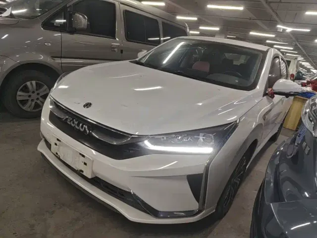 Фотография автомобиля — Dongfeng Yixuan