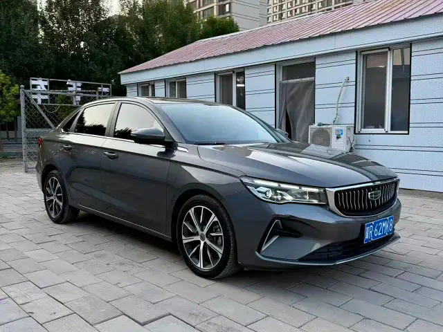 Geely Emgrand — Фото автомобиля 3
