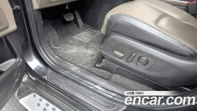 Kia Carnival 4th Gen — Фото автомобиля 25