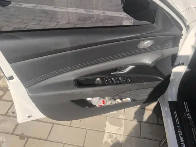 Hyundai Elantra — Фото автомобиля 7