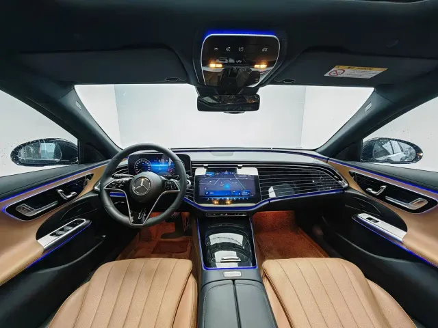 Mercedes-Benz E-Class — Фото автомобиля 10