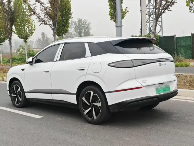 BYD Sealion 06 — Фото автомобиля 6