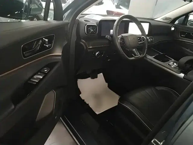 Chery Tiggo 9 — Фото автомобиля 15
