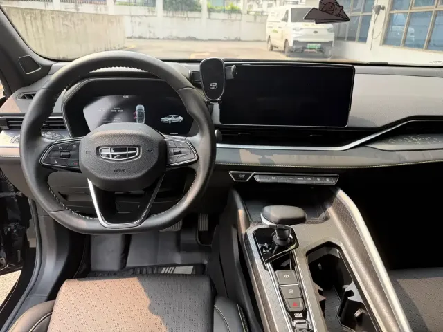 Geely Xingrui — Фото автомобиля 9