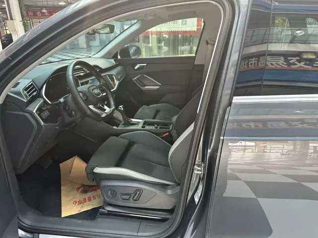 Audi Q3 — Фото автомобиля 7