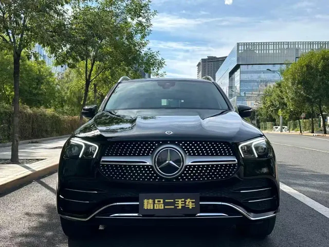 Mercedes-Benz GLE-Class — Фото автомобиля 4