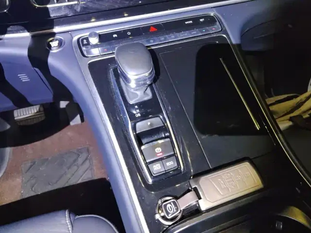 GAC Trumpchi M8 — Фото автомобиля 16
