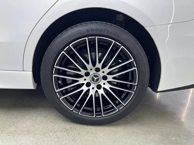 Mercedes-Benz C-Class — Фото автомобиля 27