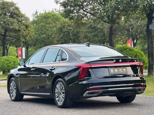 Hongqi H5 — Фото автомобиля 6