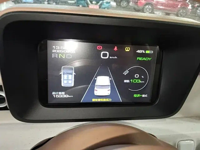 Wuling Hongguang Mini EV — Фото автомобиля 11