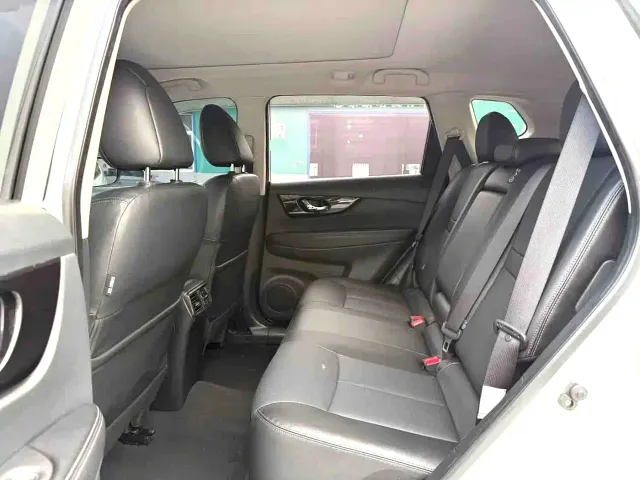 Nissan X-Trail 2022 2.0L 2WD Smart Connection Premium Edition — Фото автомобиля 8