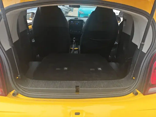 Roewe Clever — Фото автомобиля 18