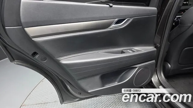 Genesis G80 Бензин 2.5 турбо AWD — Фото автомобиля 21
