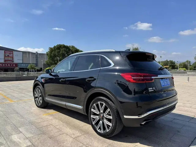 Hongqi HS5 — Фото автомобиля 6