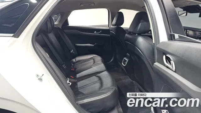 Kia K5 K5 3 поколение 2.0 LPI(Для проката) — Фото автомобиля 25