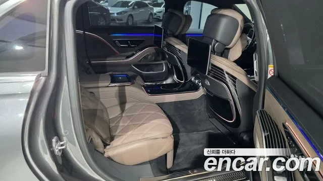 Mercedes-Benz S-Class — Фото автомобиля 20