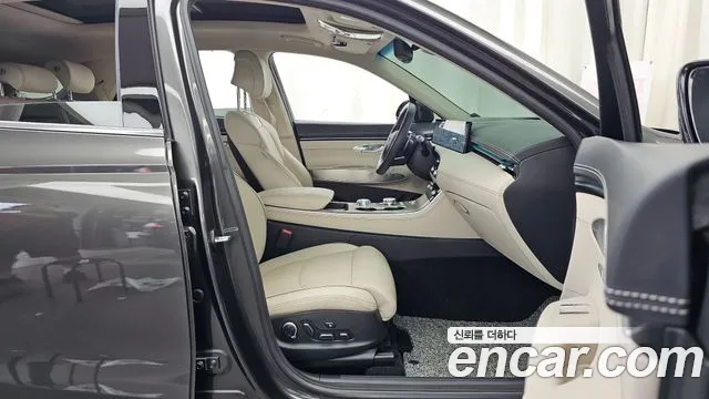 Genesis GV70 2.5T Бензин AWD — Фото автомобиля 11