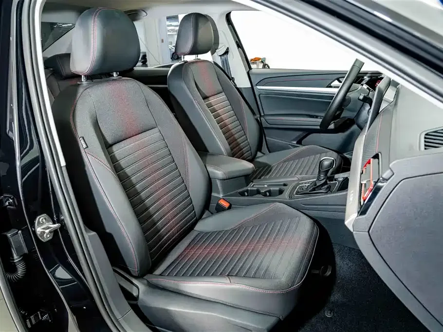 Volkswagen Lavida 2023 300TSI DSG Starlight Full Comfort Edition — Фото автомобиля 19