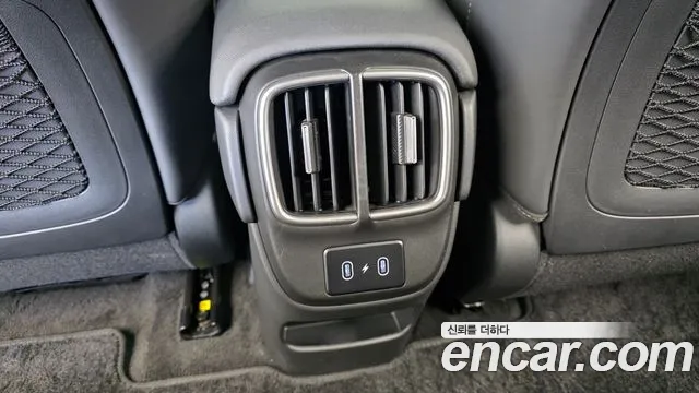 Hyundai Ioniq 6 — Фото автомобиля 19