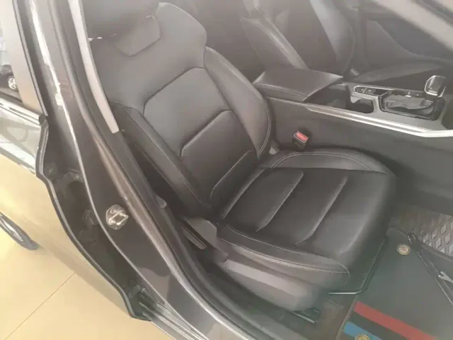 Geely Emgrand — Фото автомобиля 24