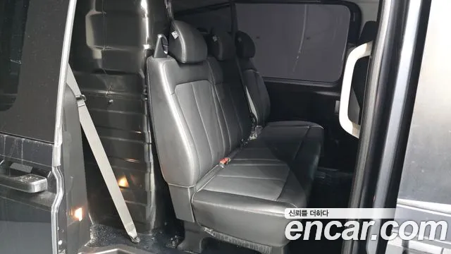 Hyundai Staria Staria — Фото автомобиля 11