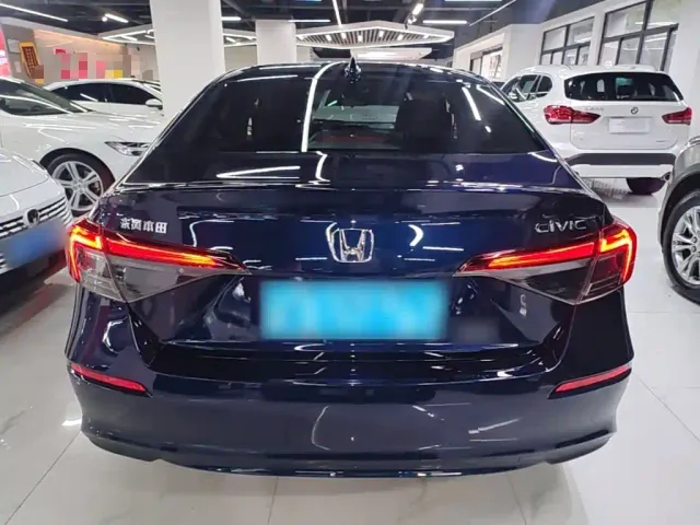 Honda Civic — Фото автомобиля 5