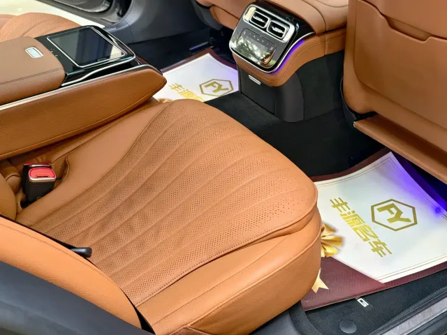 Mercedes-Benz S-Class — Фото автомобиля 13